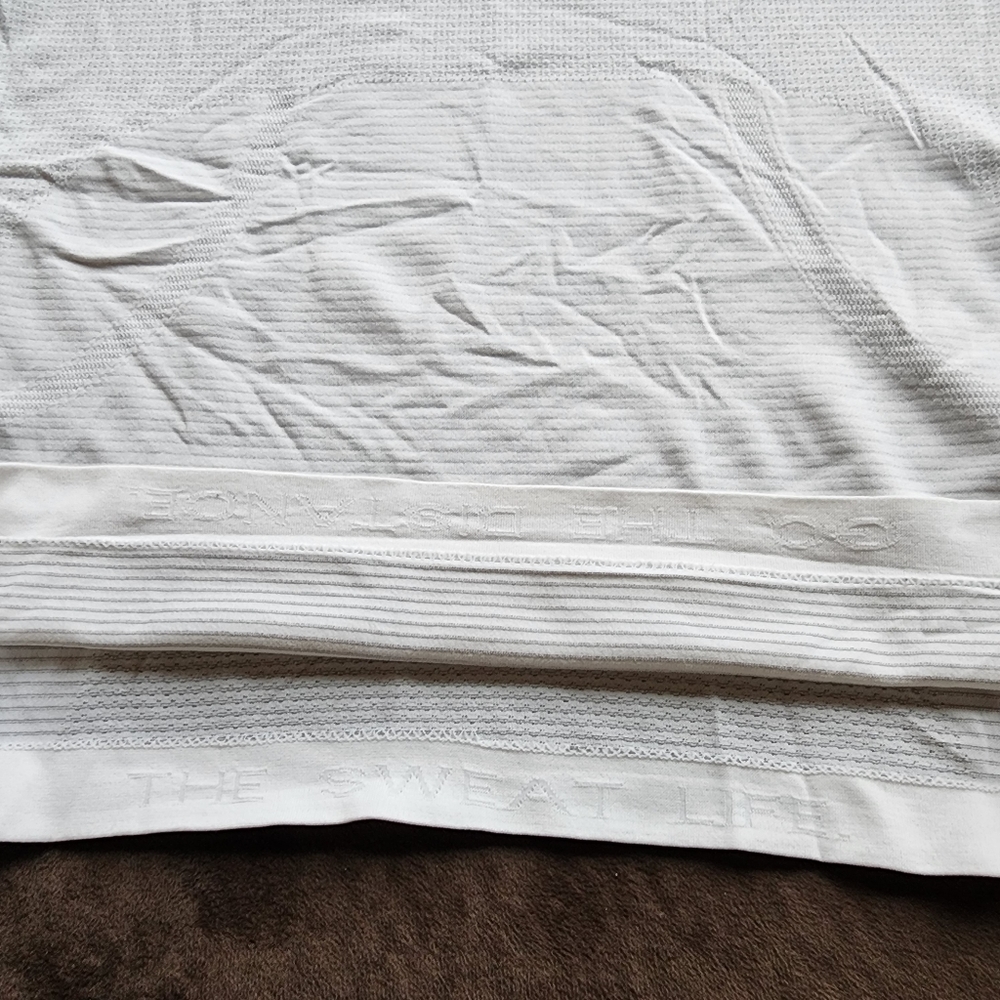Lululemon Swiftly tank top - Picture 6 of 7